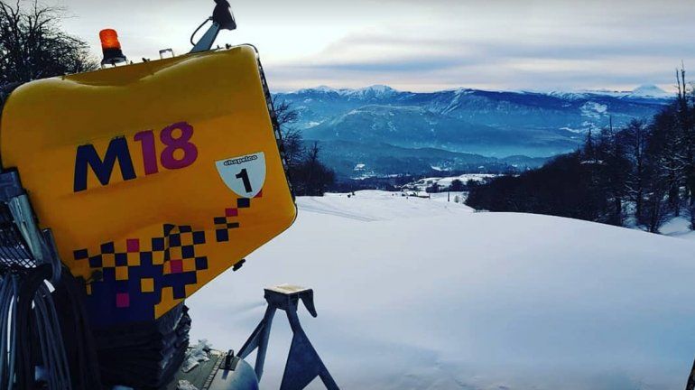 Por falta de nieve en las pistas, postergaron el inicio de temporada en Chapelco