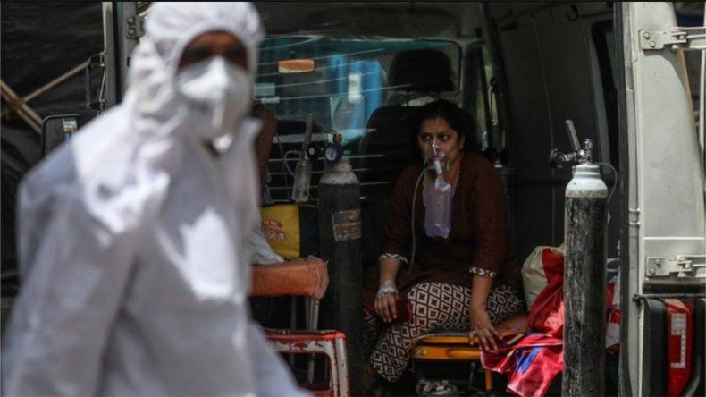 India registra el mayor número de casos diarios del mundo