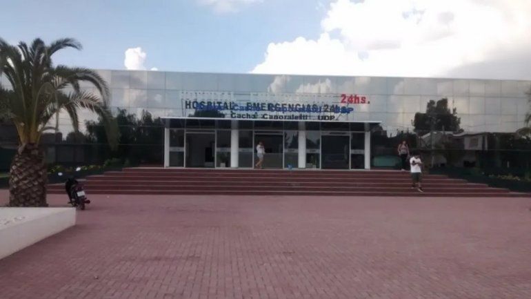 Lo baleó cuando orinaba en un árbol de su casa pensando que era ladrón