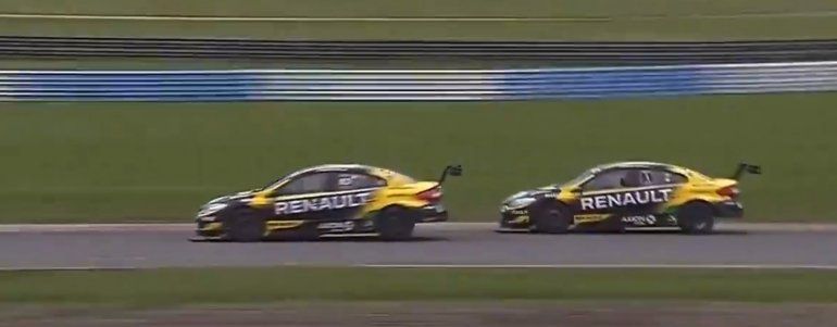 Facundo Ardusso realiz&oacute; dos excelentes maniobras con el Renault para tomar la primera posici&oacute;n y llevarse la victoria en Buenos Aires.