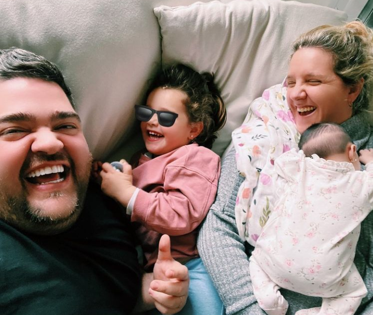 El conductor de 100 Argentinos Dicen comparte muchos momentos de su vida familiar por las redes, pero nunca deja ver las caras de sus hijas.