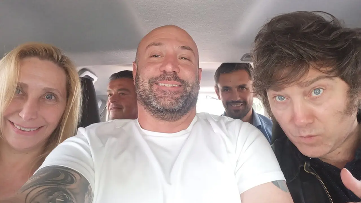 Diego Spagnuolo, un hombre que, en su momento, fue de plena confianza de Karina y Javier Milei. Diego Spagnuolo, un hombre que, en su momento, fue de plena confianza de Karina y Javier Milei.