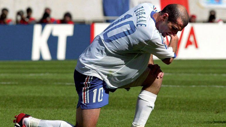 Francia también sufrió el maleficio moderno. Campeón 98