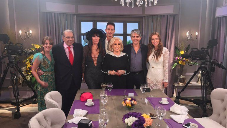 Junto a Mirtha almorzaron Echarri