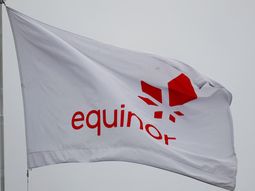 La compañía noruega Equinor está asociada en un 50% con YPF en Bajo del Toro. REUTERS/Ints Kalnins