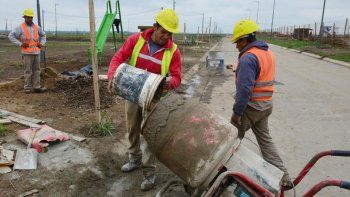 el gobierno adelanto el aumento del salario minimo