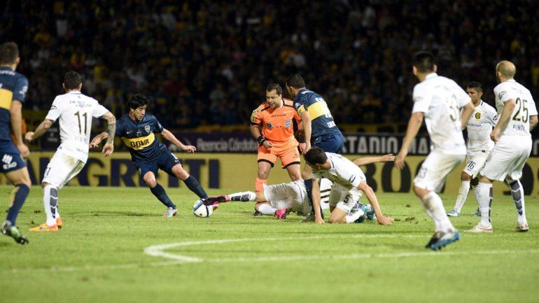 Bajo un clima hostil