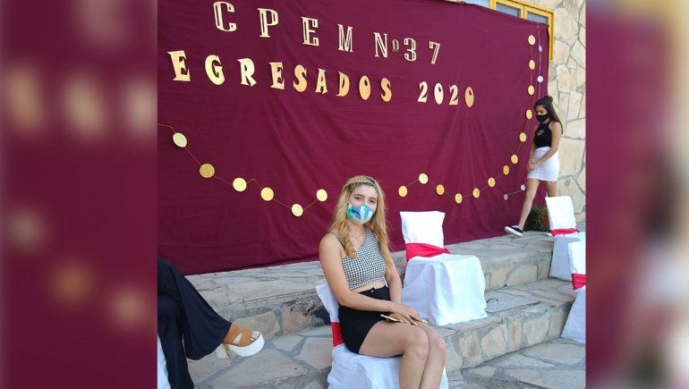 El emotivo egreso de una madre adolescente, tras un año imposible