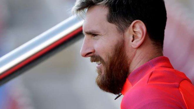 Messi está con vómitos y no jugará ante el Málaga