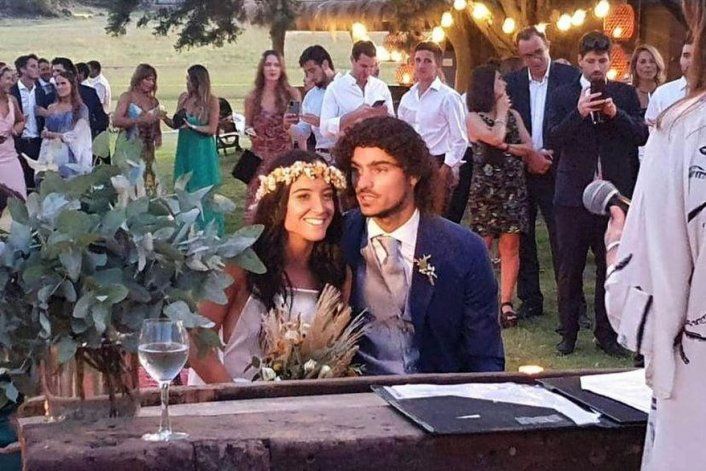 Tenistas argentinos asistieron a una boda y los novios dieron positivo COVID