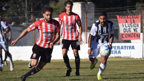 Matías Carrera tuvo una chance clara cerca del final.
