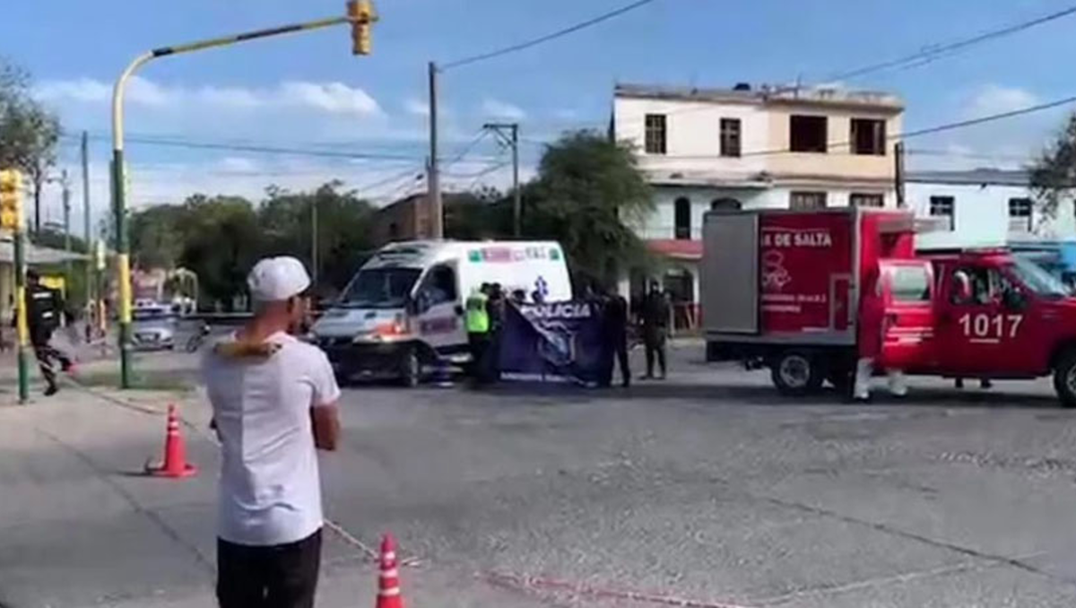Una nena de 4 años murió atropellada luego de caer a la calle desde el auto