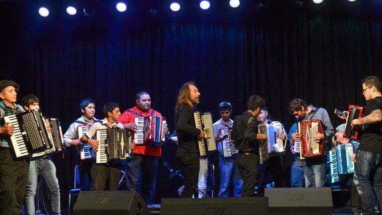Los acordeonistas celebraron su primer encuentro provincial con el Chango Spasiuk