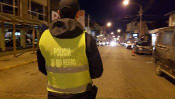 conductor borracho arrastro a una policia y escapo de un operativo conductor borracho arrastro a una policia y escapo de un operativo