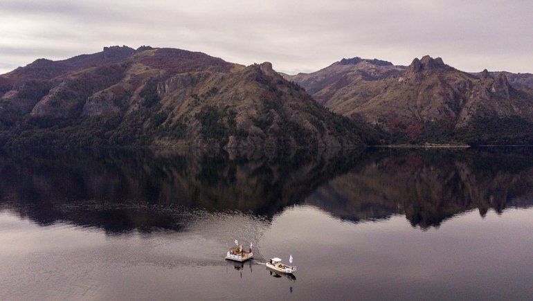 La primera fibra óptica subacuática de la Argentina está en Neuquén