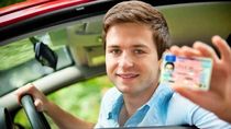 ¿adolescentes al volante? un senador impulsa bajar a 16 anos la edad minima para conducir autos