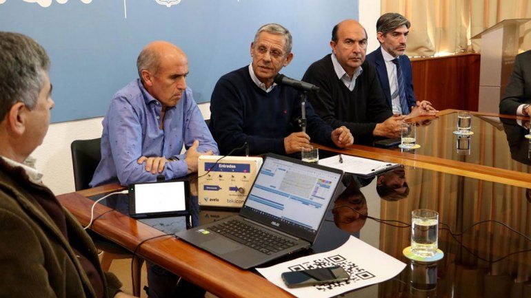 La Muni se reunirá con una empresa mendocina para instalar cámaras en los taxis