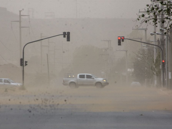Los fuertes vientos se sienten en Neuquén.