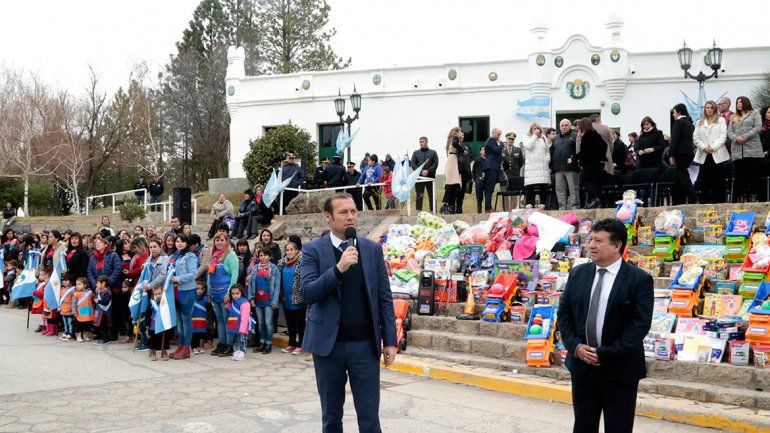 Gutiérrez encabezó el acto por el 131° aniversario de Chos Malal