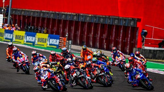En el siguiente video, mirá los mejores momentos que dejó el Gran Premio de Argentina con la victoria de Aleix Espargaró.