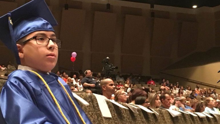 Con tan sólo 11 años, se graduó de la universidad y va por más