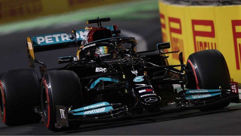 Hamilton y Verstappen llegan empatados a la definición de la Fórmula 1