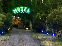 El conocido hotel en la Ruta 7, n Centenario El conocido hotel en la Ruta 7, n Centenario