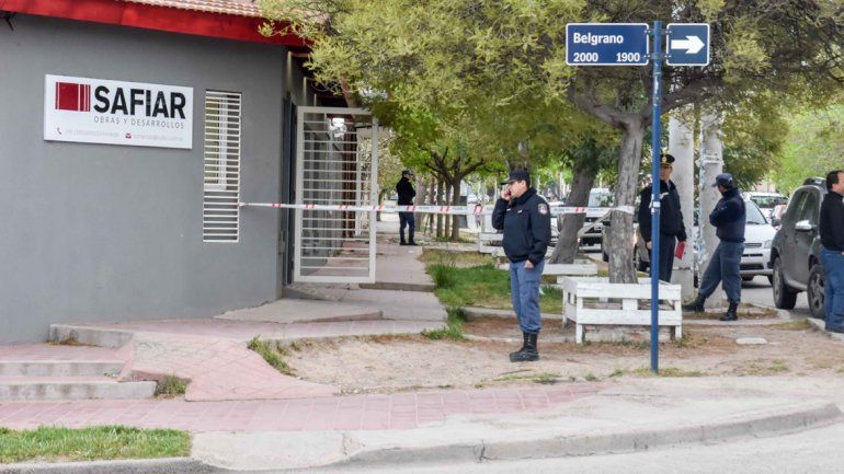 La Policía trabaja en la empresa Safir