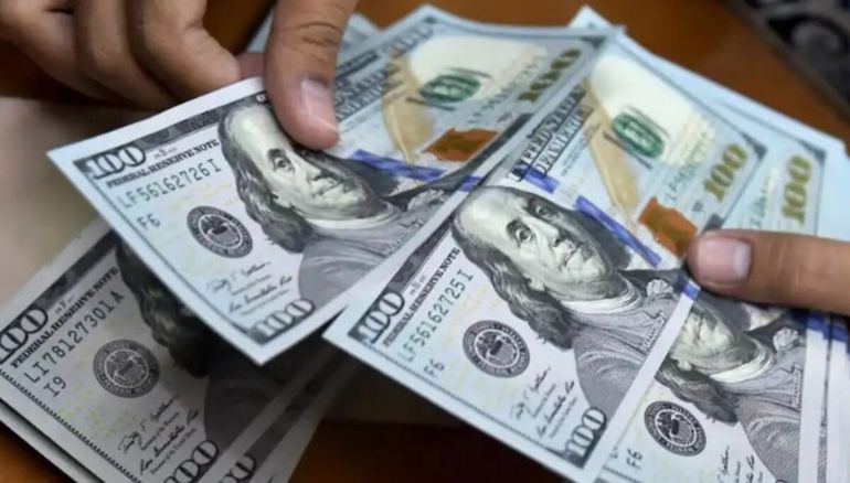El Banco Central también dispuso que la&nbsp;cuenta sueldo en dólares no tendrá costos para el trabajador.