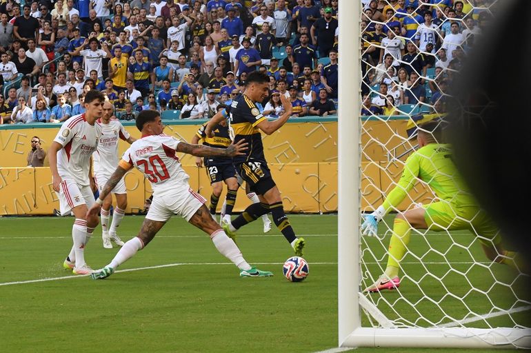 Boca ganaba 2-0 y terminó empatando en su debut en el Mundial de Clubes 