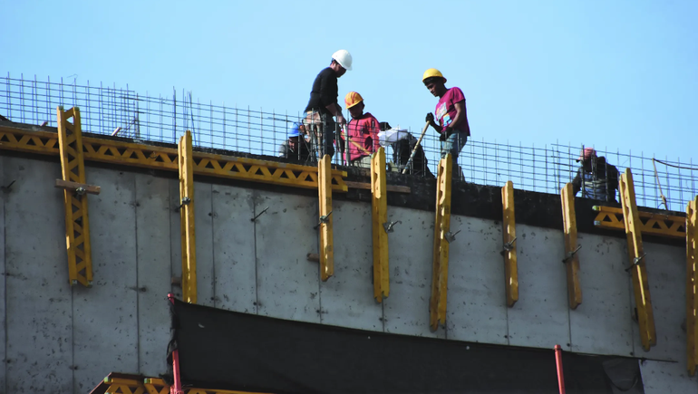 La construcción marcó un fuerte repunte a fines de 2021.