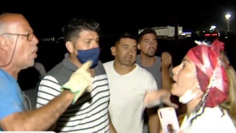 Tensión en Añelo: camioneros enojados porque sigue el piquete