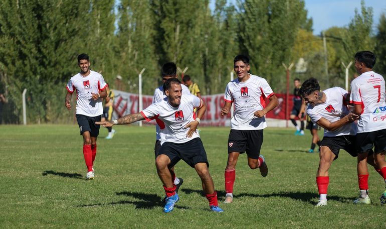 Mauricio Villa en su festejo del fin de semana. Fotos: Omar Novoa