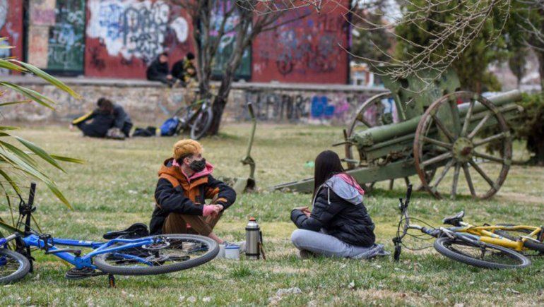 Permitir&aacute;n que los j&oacute;venes se re&uacute;nan al aire libre en Plottier.&nbsp;
