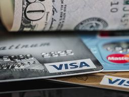 ¿como queda el pago con tarjeta tras baja del impuesto pais?