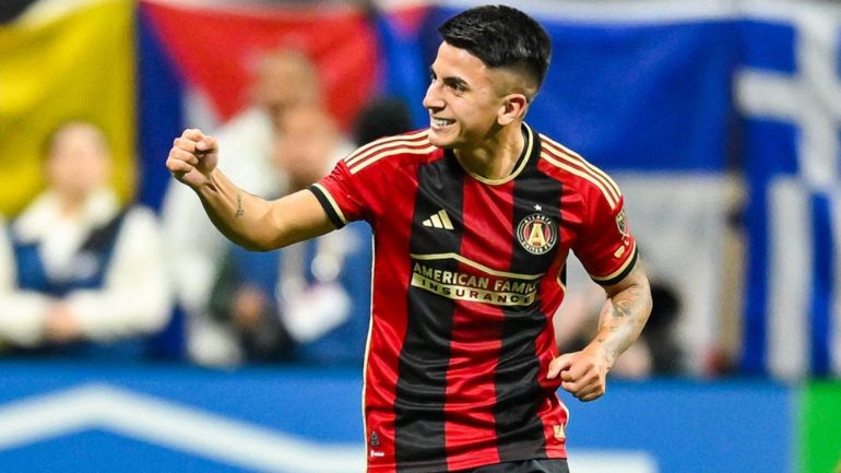 Thiago Almada Thiago Almada