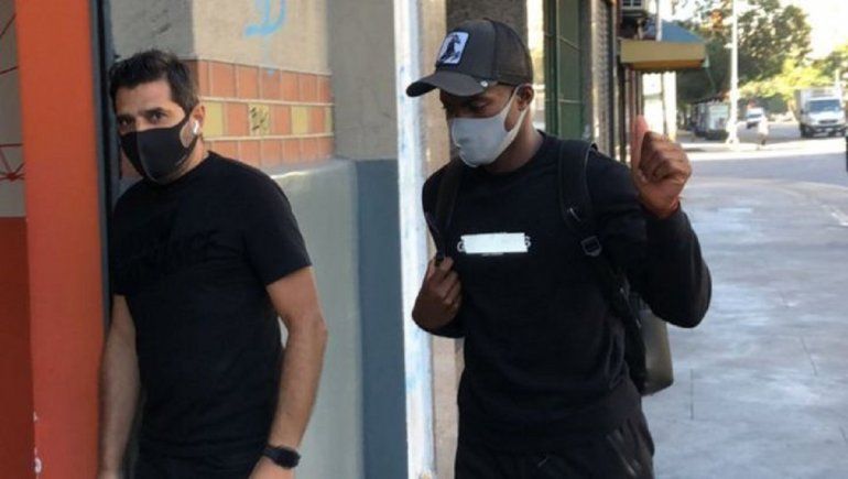 Por ahora, Boca se queda con las ganas de contar con Andrés Román para su banda lateral.