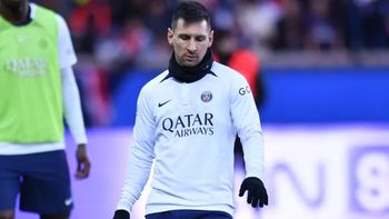 Lionel Messi se calentó en el entrenamiento del PSG. Lionel Messi se calentó en el entrenamiento del PSG.