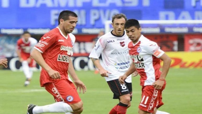 Juan Ramírez compartió equipo en Argentinos Juniors con Riquelme en 2014.