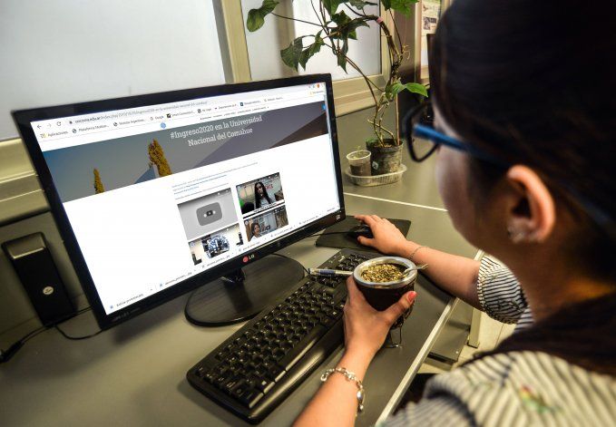 Se anotaron 100 ingresantes por hora en la UNCo