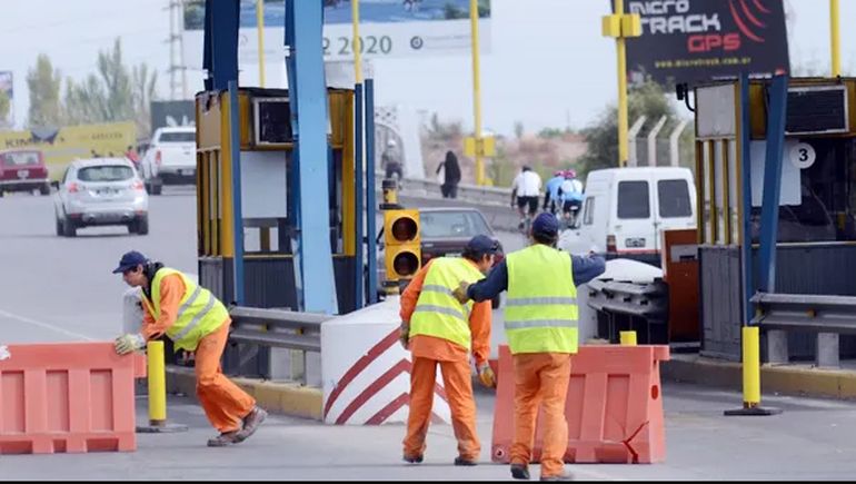 El 29 de abril a las 11 de la mañana se levantaron las barreras. El 29 de abril a las 11 de la mañana se levantaron las barreras.