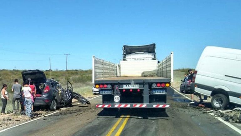Un joven murió en un terrible choque en Ruta 22