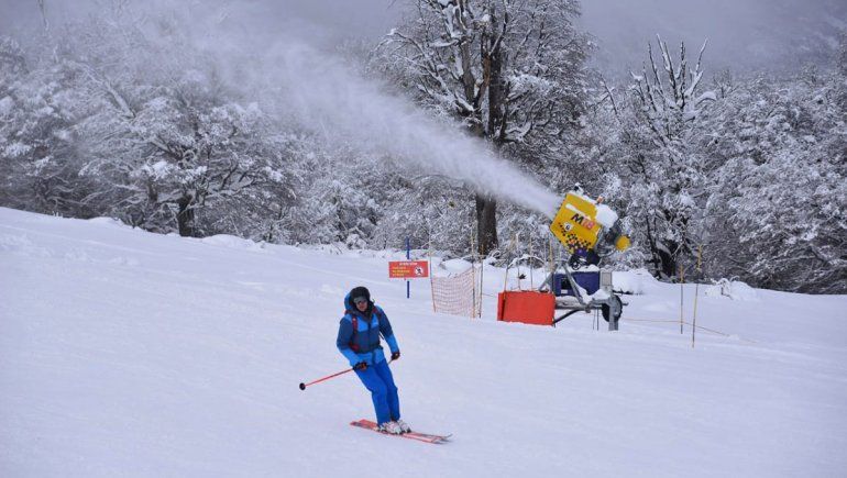 Cerro Chapelco abrió todas sus pistas este lunes.