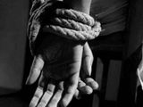 La mujer fue maniatada por los delincuentes. Foto ilustrativa.