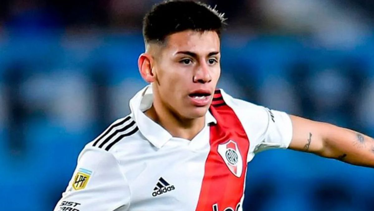El pedido de Claudio Echeverri que podría haber roto la negociación con Manchester City