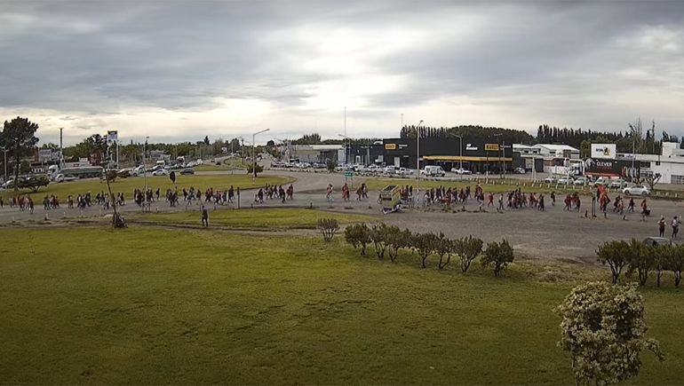 Corte y caos en el puente carretero: el reclamo de organizaciones sociales