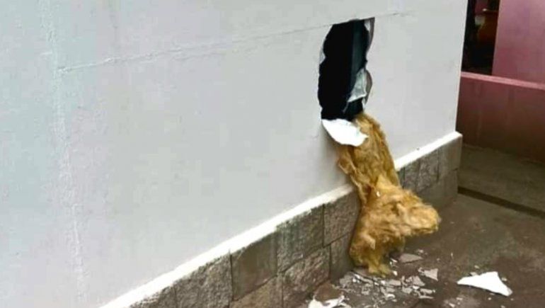 Aprovecharon un corte de luz para hacer un boquete en el cajero