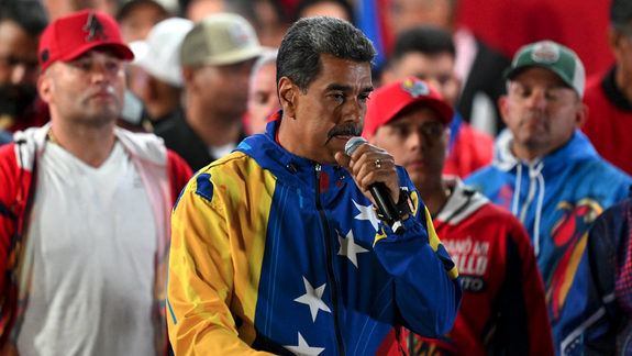 Nicolás Maduro apuntó contra Javier Milei en su discurso tras ganar las elecciones.