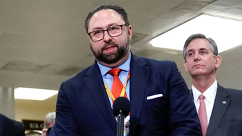 un asesor de trump confirmo su candidatura un asesor de trump confirmo su candidatura