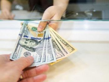 El dólar tuvo en baja en el cierre de la primera semana de diciembre